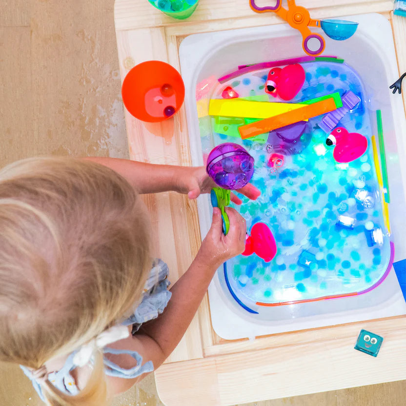 Glo Pals Light Up Cube Bath Toys - Blair (Blue)