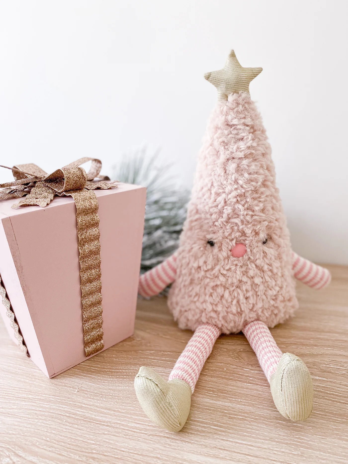 Joyful Tree Pink